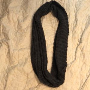 Infinity scarf